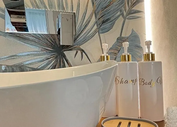 Vatican Lovely Nights-luxury בית הארחה 4*